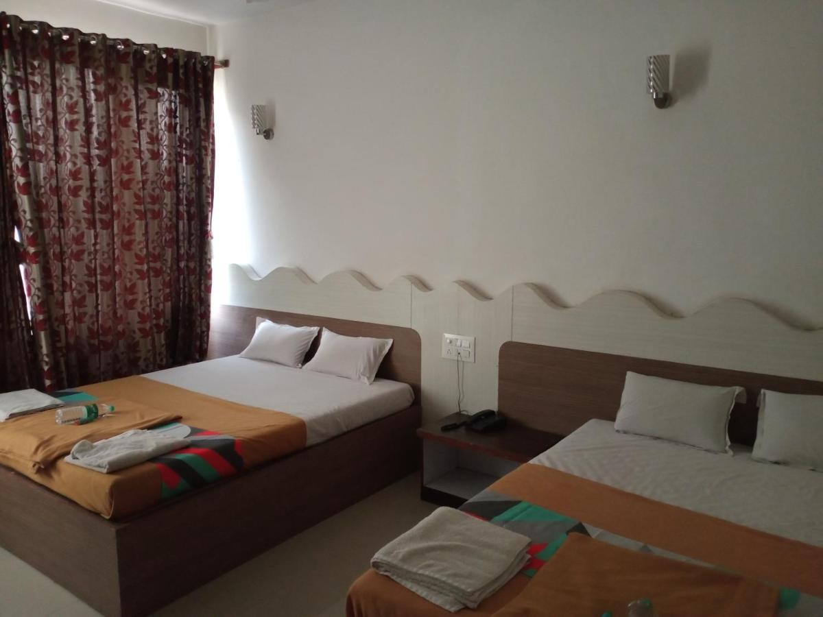 Malhar Palace Hotel Shirdi Luaran gambar
